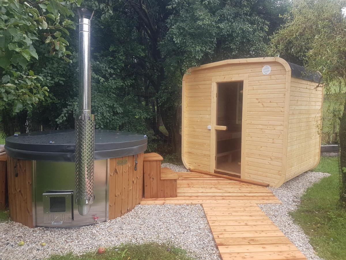 Ferienwohnung Wellness Vejminek Na Farme U Koni Milesov Exterior foto
